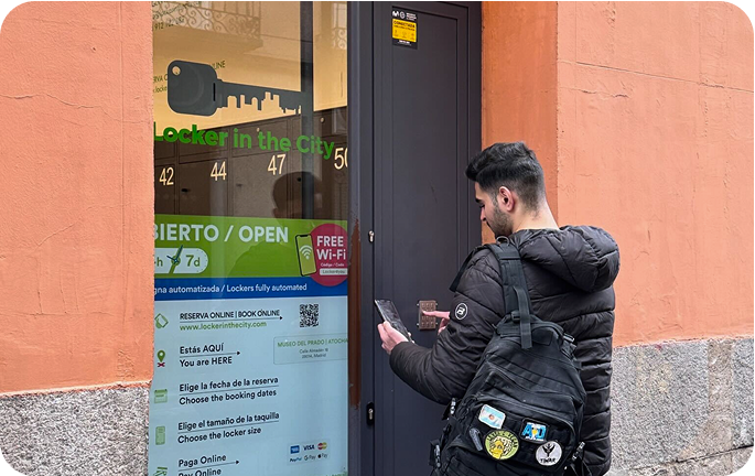 Photo of the storage facility at Atocha - Museo del Prado, Madrid with a user entering the access code at the entrance
