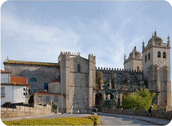 Imagem de Faria Guimarães, Porto onde está localizado o depósito de bagagem