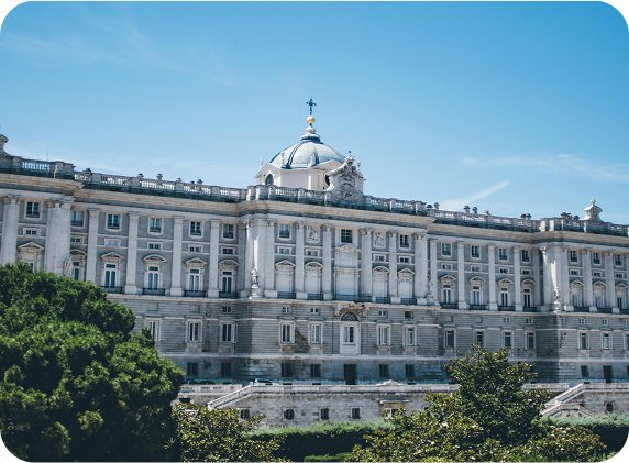 Imagen de Palacio Real, Madrid donde se encuentra el local de consignas para guardar equipaje